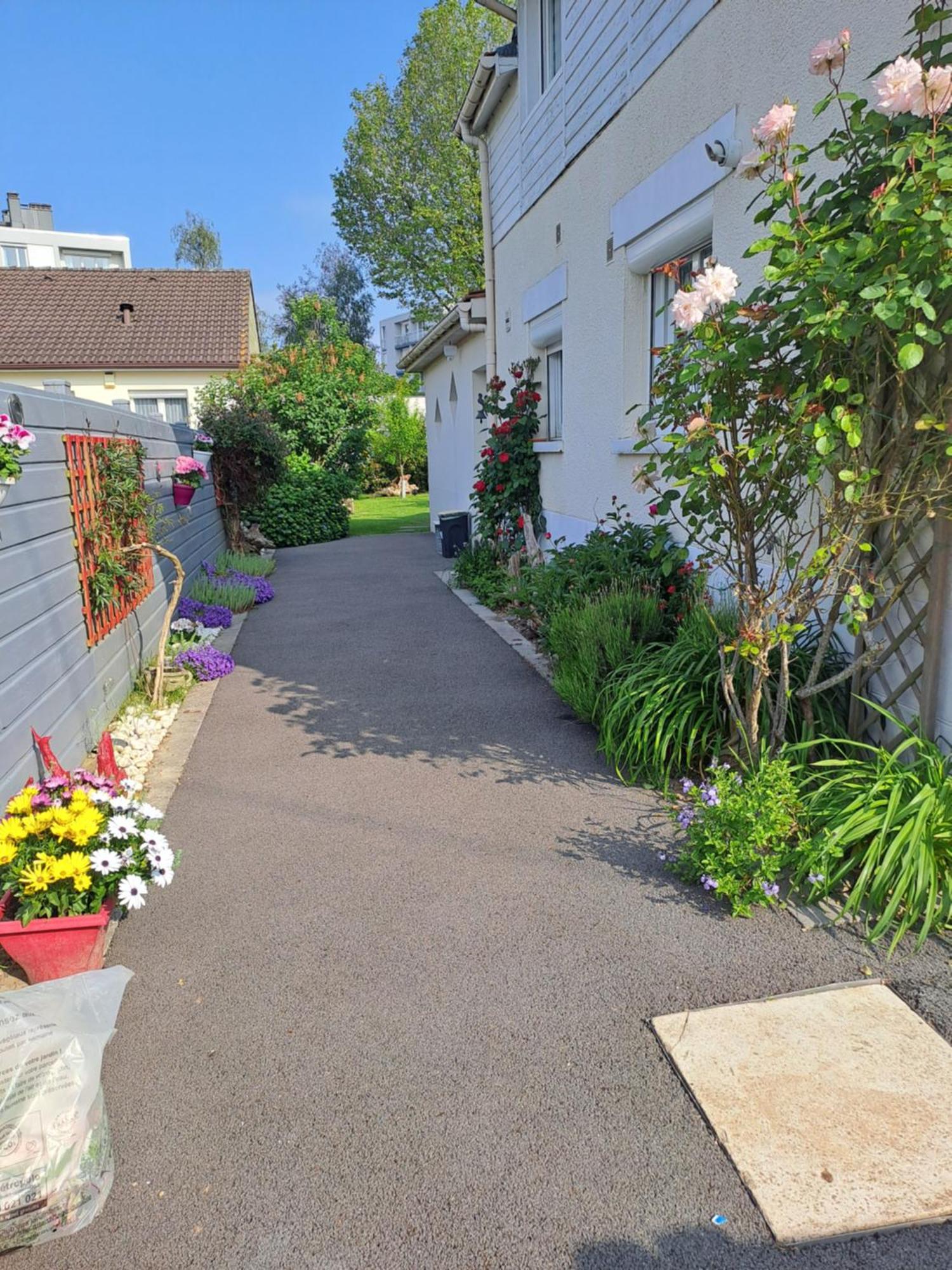 Gites Les Lucioles Mont-Saint-Aignan Kültér fotó